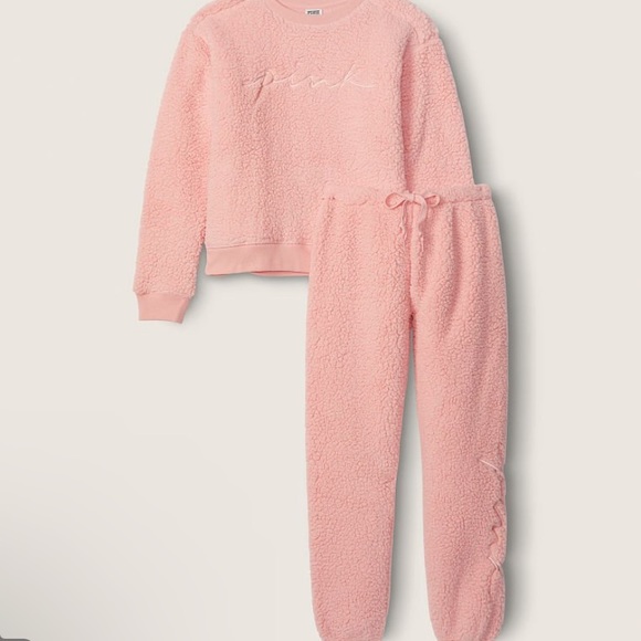 Pink Sherpa crew and Pant Set NWT - Picture 4 of 4